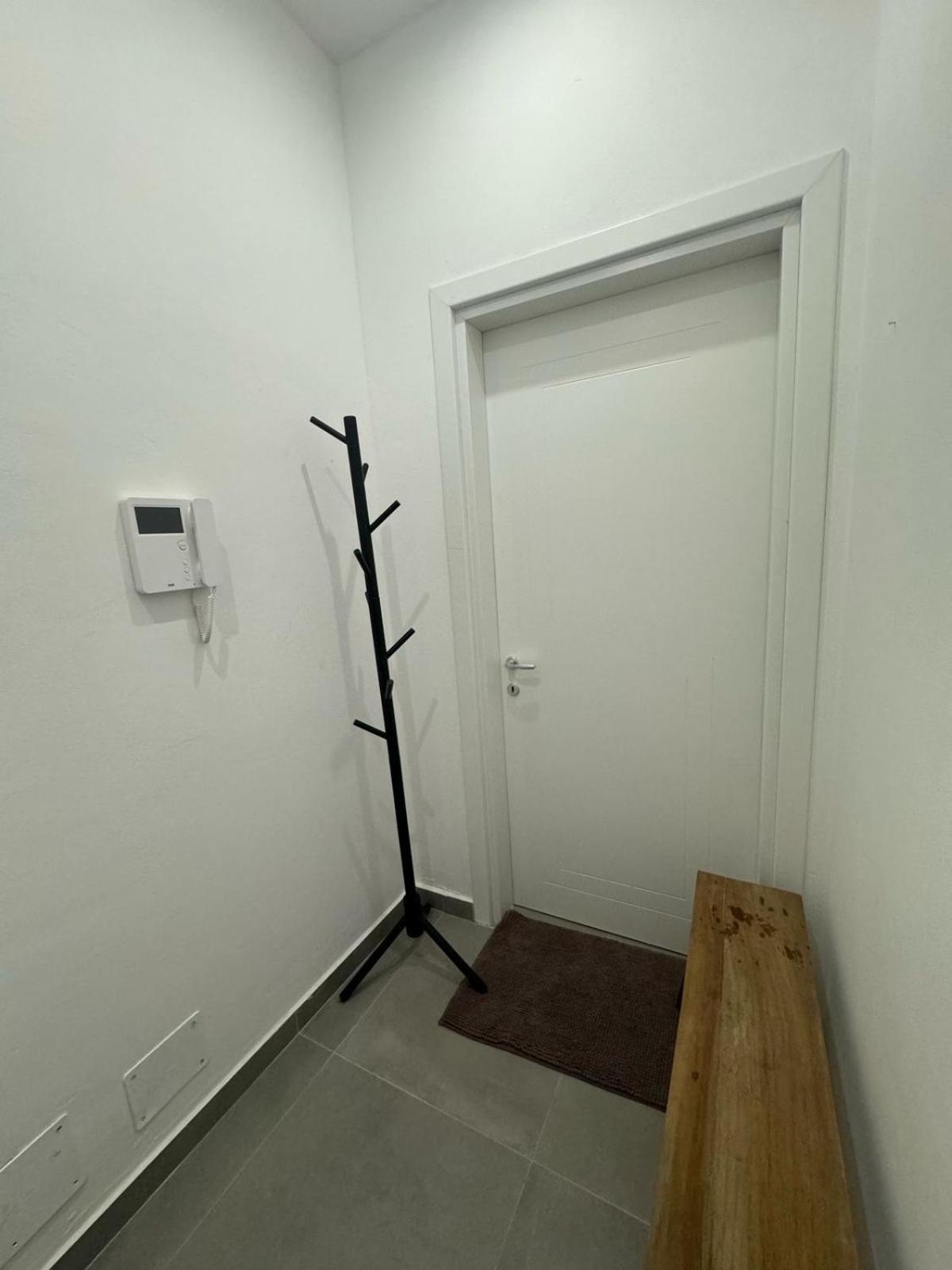 Apartament Xhm Selitë e Vogël